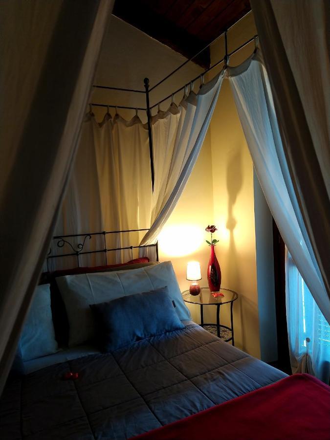 Cascina Roella Hostal Monforte dʼAlba Exterior foto